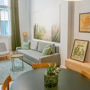 peaceful-central-apartment.es-andalucia.com/